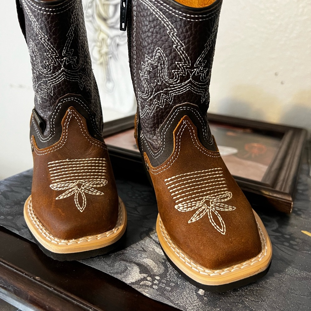 Mexican leather boots for toddlers